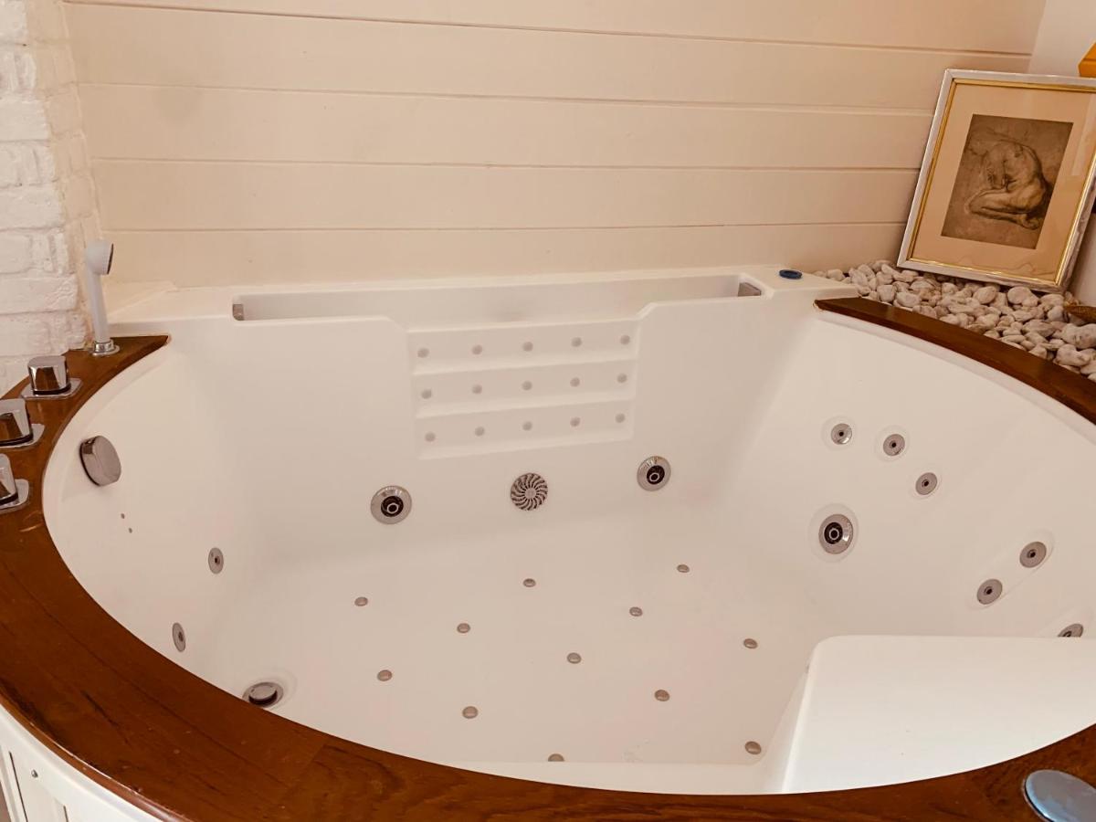 New Suite & Spa - Cannes Centre - Croisette (Adults Only) Exterior foto